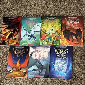 Complete set of wings of fire GRAPHIC NOVELS